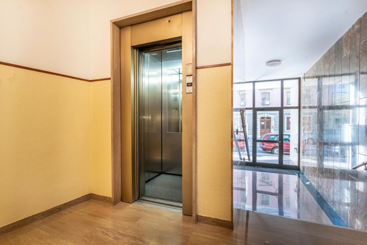 Lucilla Home - Apt Con Wifi Nel Cuore Di Udine Exterior foto