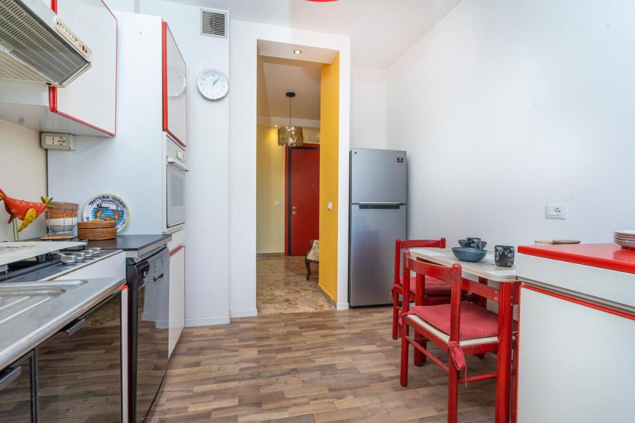 Lucilla Home - Apt Con Wifi Nel Cuore Di Udine Exterior foto
