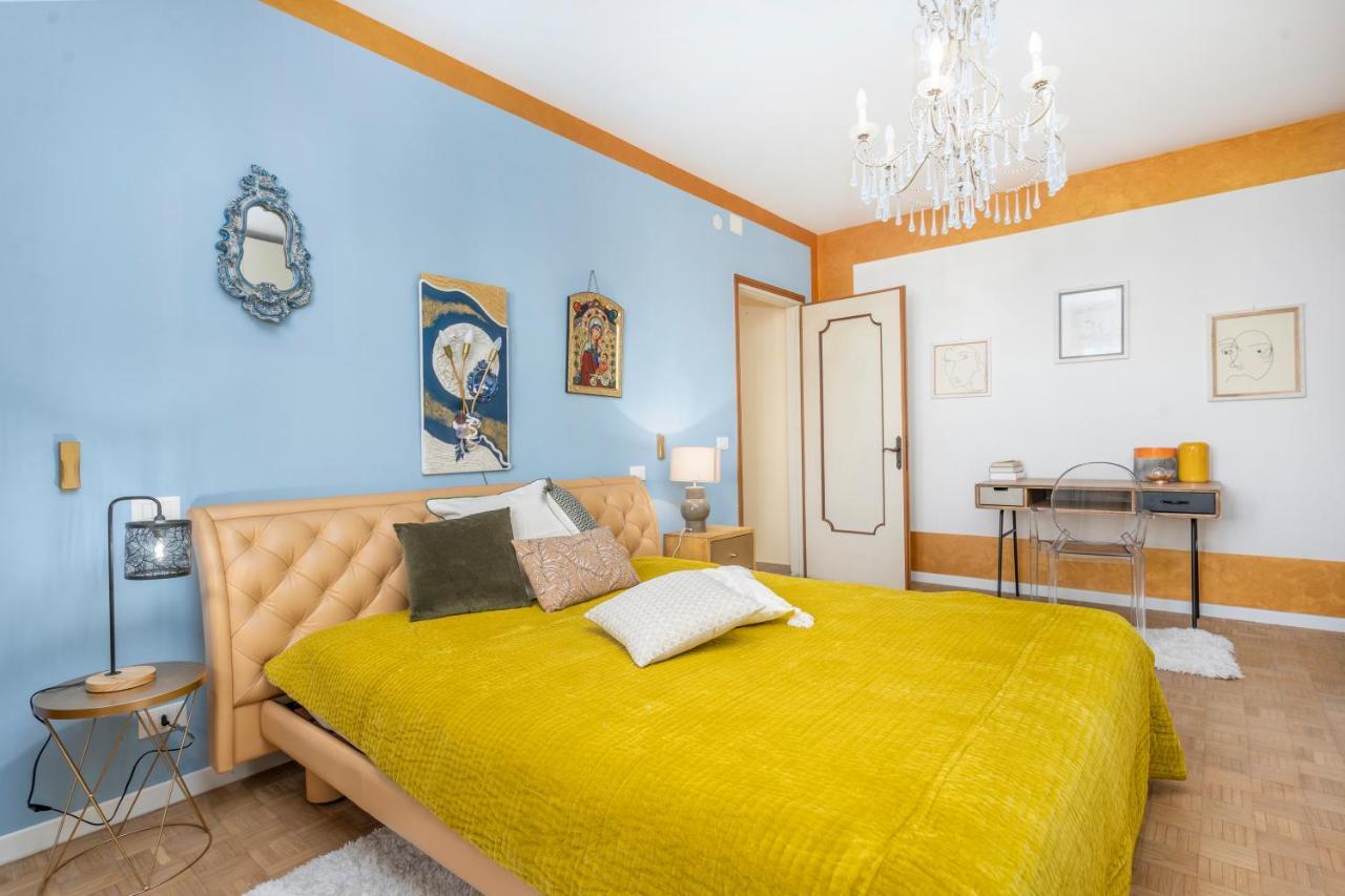 Lucilla Home - Apt Con Wifi Nel Cuore Di Udine Exterior foto